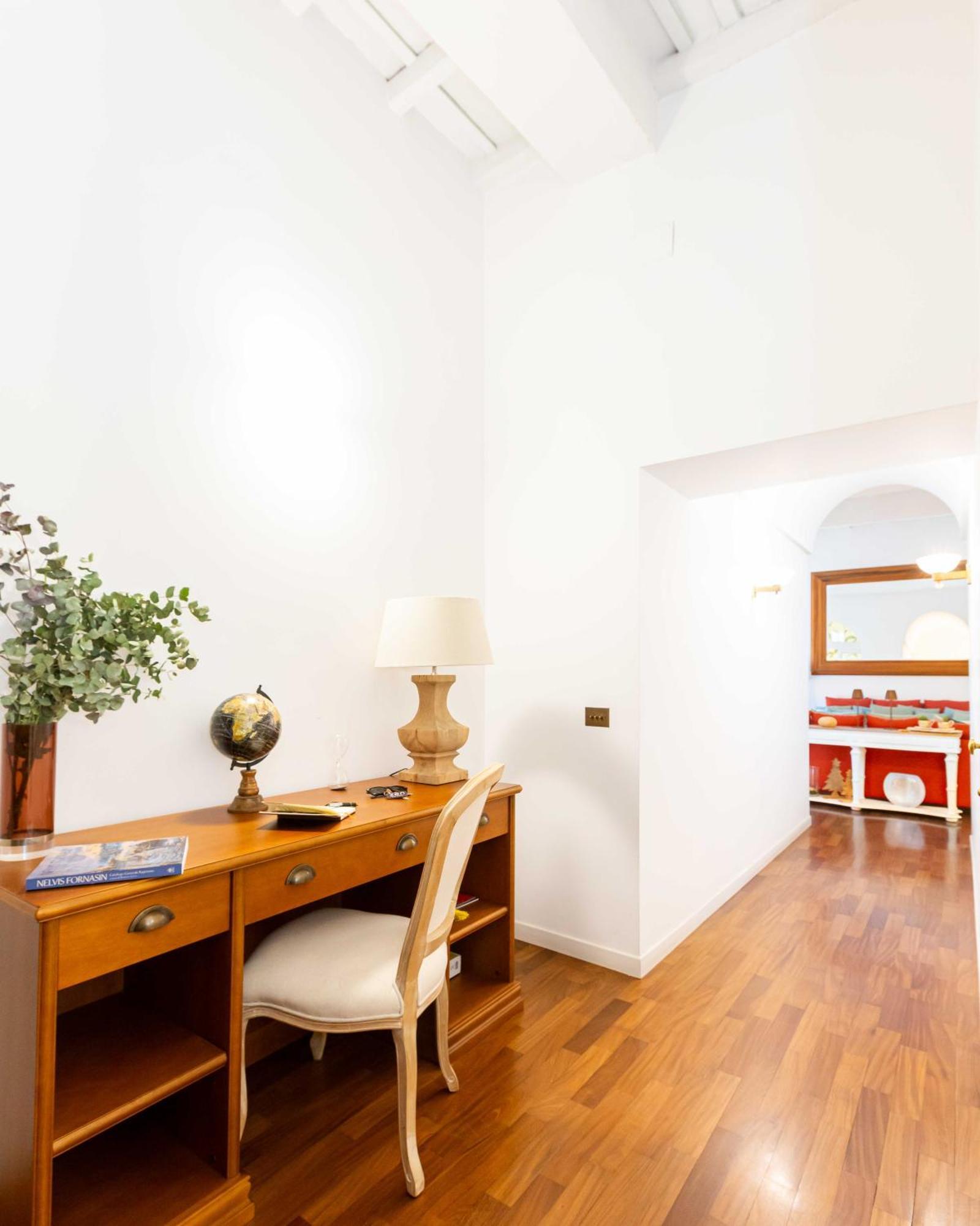 Luxury House Lungaretta - Zeno 50 * Roma